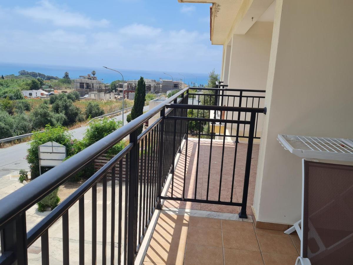 Eden Heights Sea View Apartment 203 - By Imh Travel & Tours Paphos Eksteriør billede